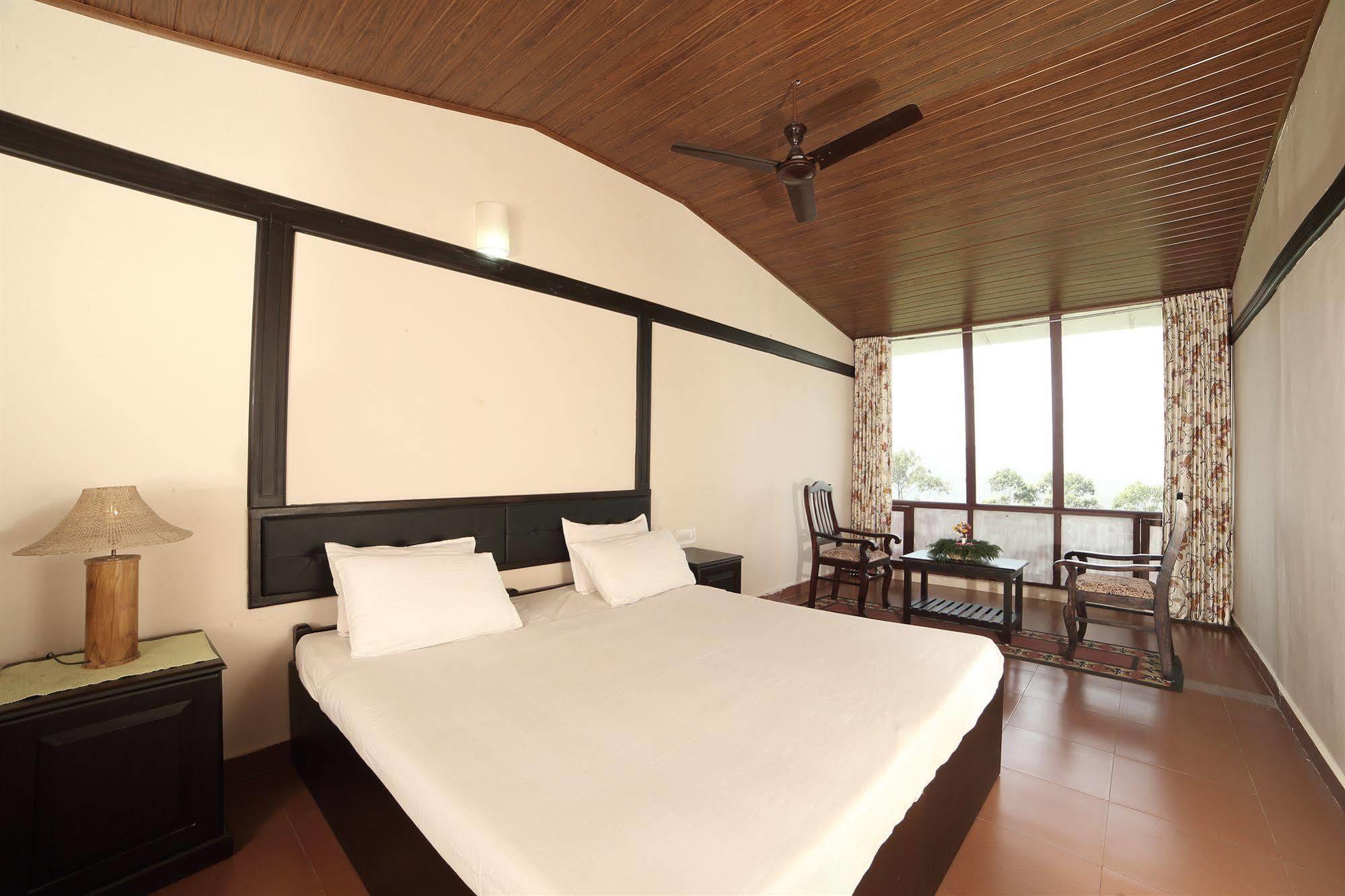 Green Jungle Holiday Resort มุนนาร์ ภายนอก รูปภาพ